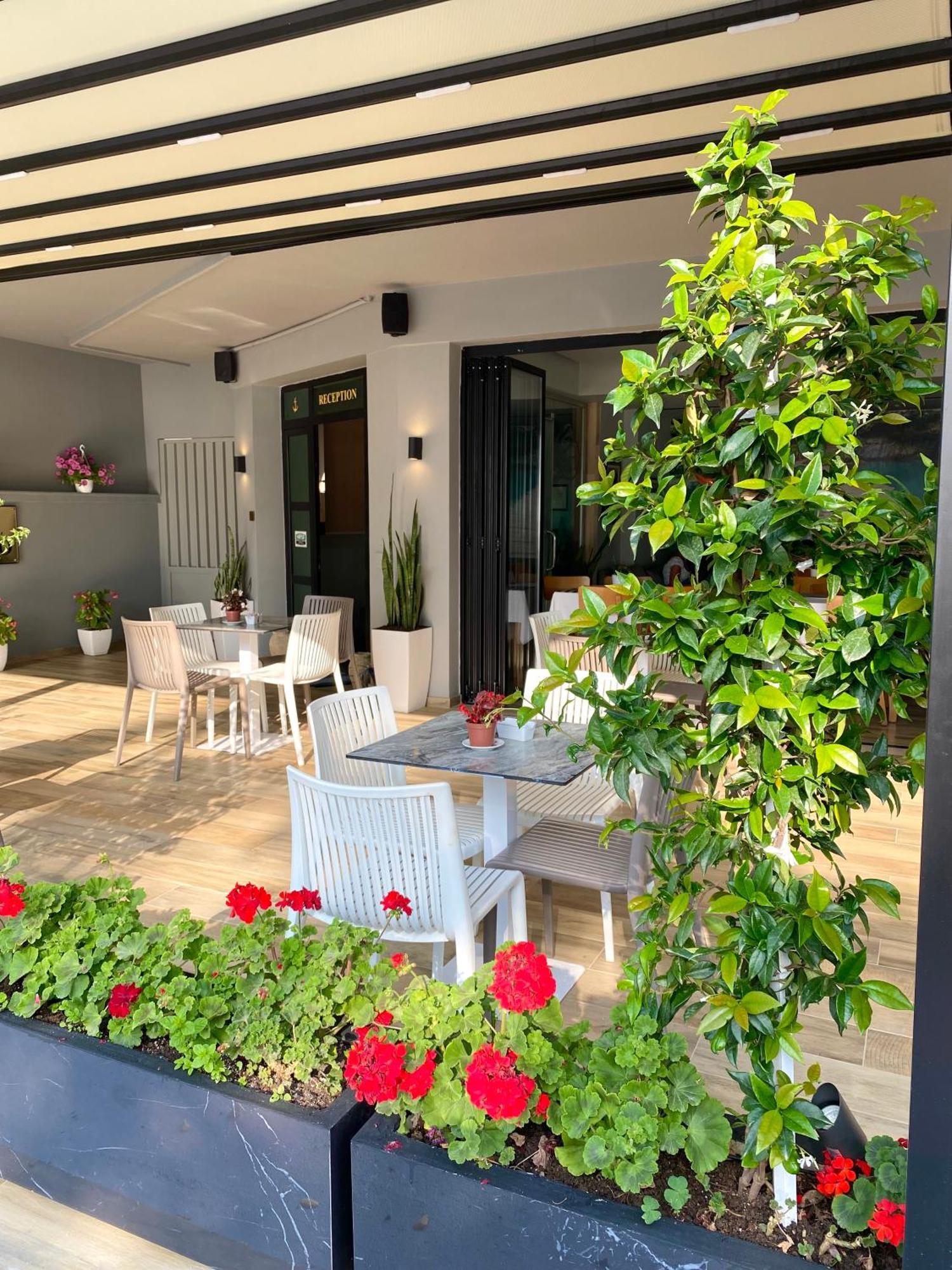 Hotel Bojko Vlore Exterior photo