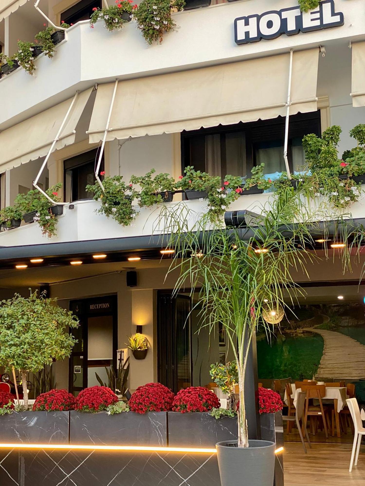 Hotel Bojko Vlore Exterior photo