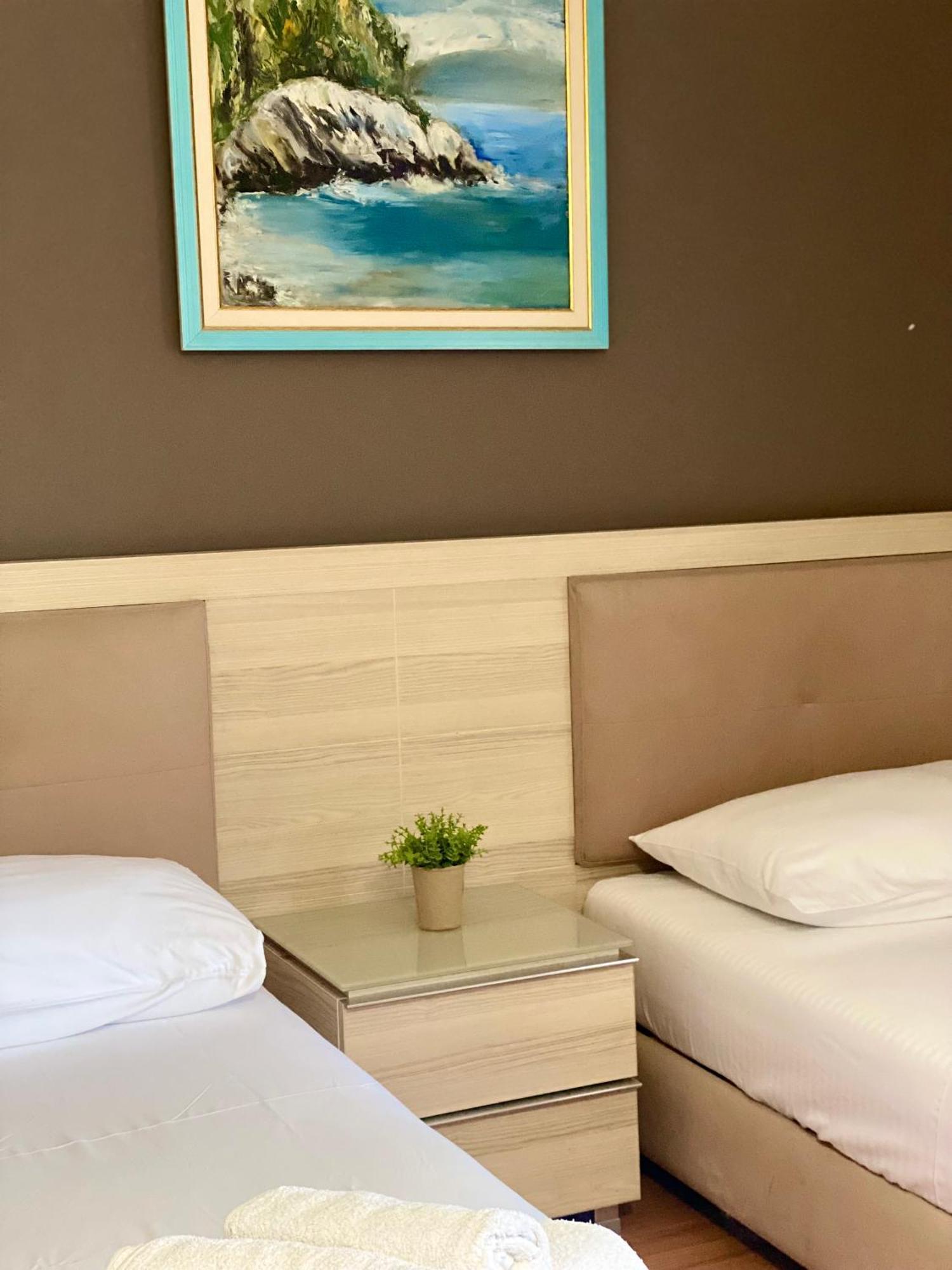 Hotel Bojko Vlore Exterior photo